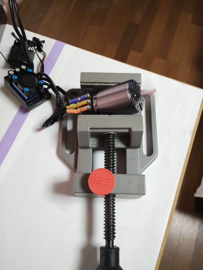 YOKOMO ZERO ブラシレスモーター8.5Tとタミヤ製ESC　TBLE01 ヨコモ ZERO-S ドリフトスペック ブラシレスモーター 13.5T レッド