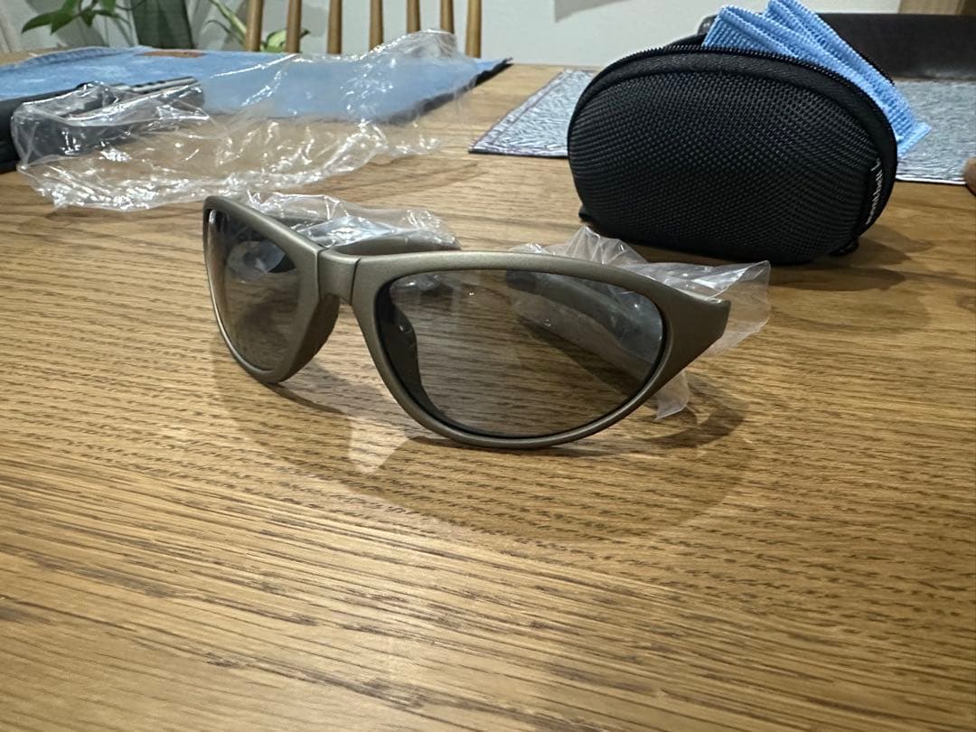 mont-bell モンベル サングラス シルバー - メルカリ