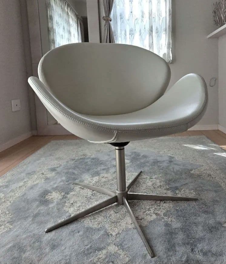 ボーコンセプトBoConcept　リビングチェア　ラウンジチェア　本革 BoConcept SQUILLA CHAIR / ボーコンセプト スキラ チェア 回転ベース