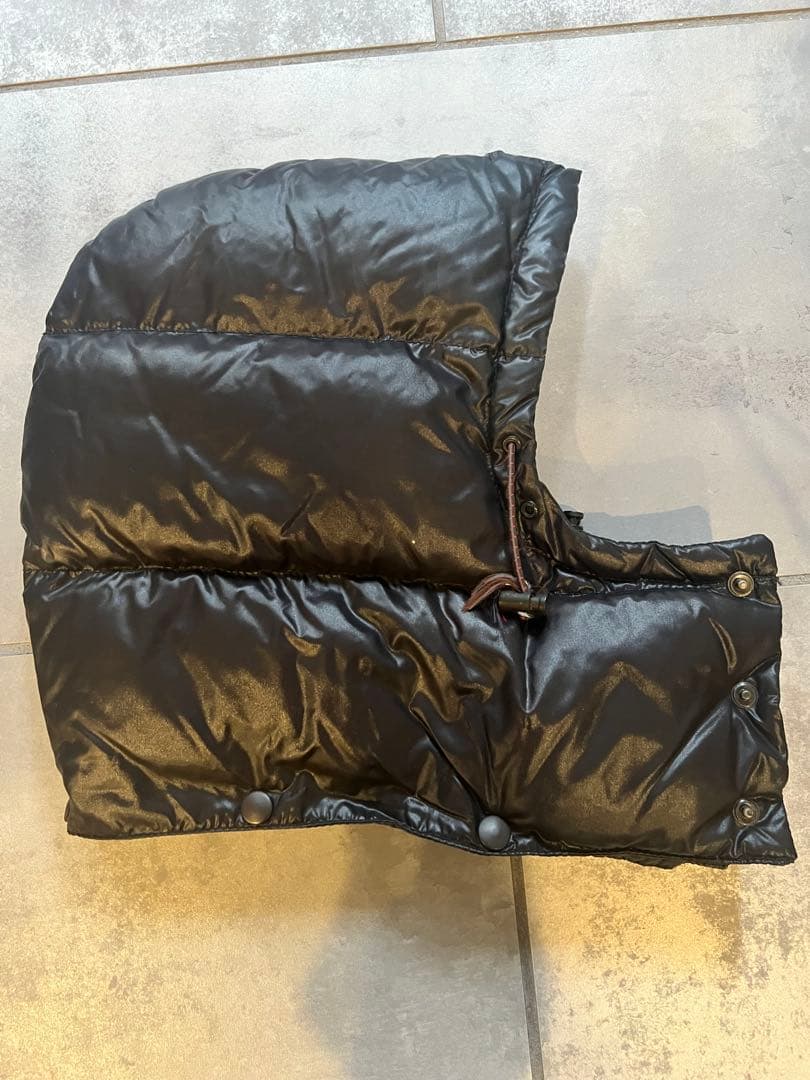 美品DUVETICA（デュベティカ）POLLUCE ブラックダウンジャケット50