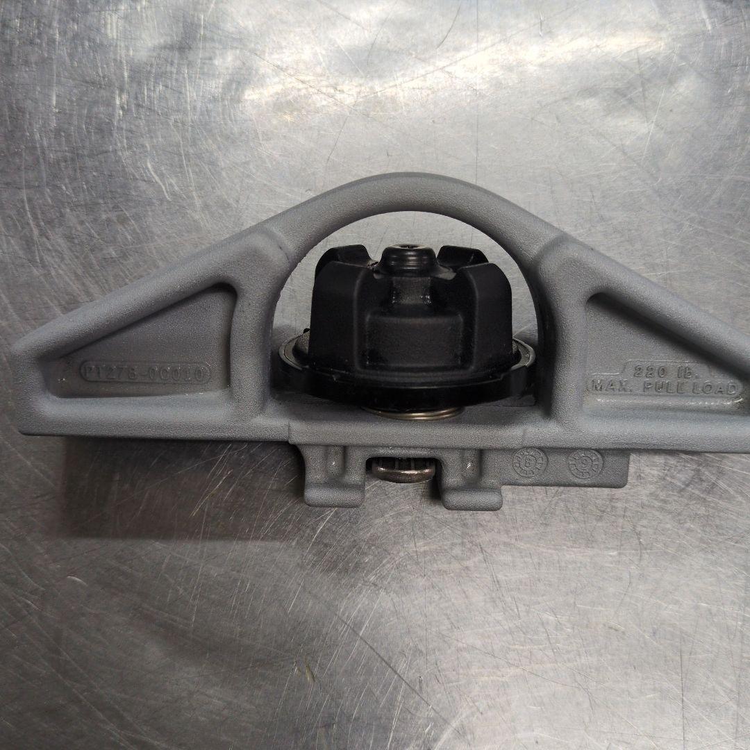 ハルさん専用　タンドラ　タコマ　ベットクリート TUNDRAベッドレールキットとベッドクリートを取付けてトランポ仕様に