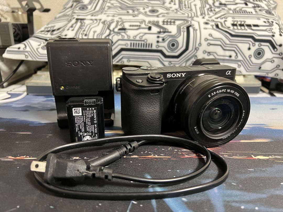 【美品】シャッター回数:約9400回 SONY α6400 カメラ レンズ付 レンタル] ソニー α6400 パワーズームレンズキット ミラーレス一眼