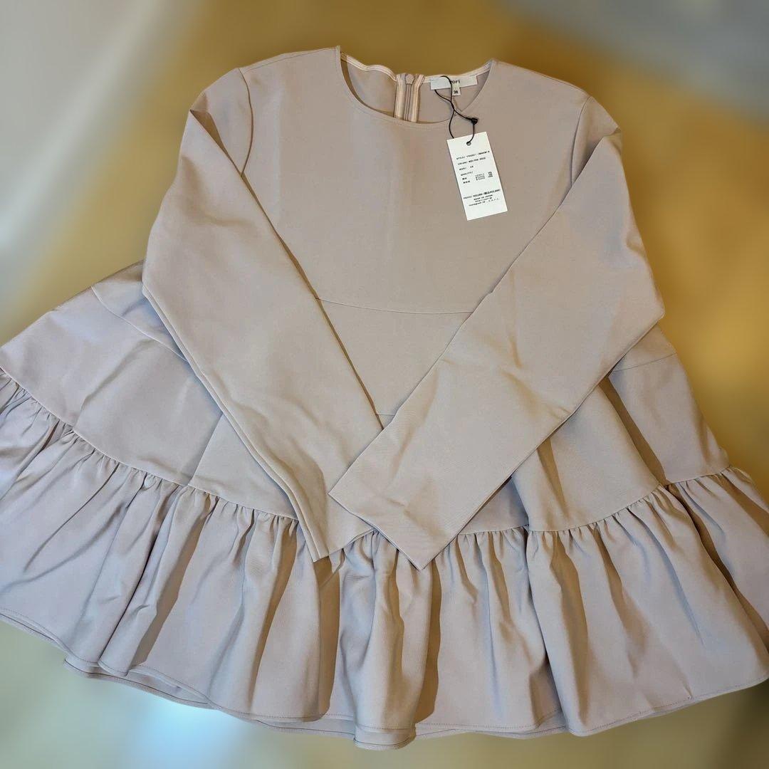 yori フリル付き長袖トップス 38 ピンク yori フリル付き長袖トップス 38 ピンク yori フリル付き長袖トップス