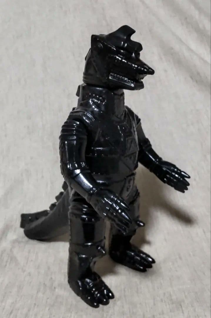 メカゴジラの逆襲 黒いメカゴジラ2 メカゴジラの逆襲 黒いメカゴジラ2 - メルカリ