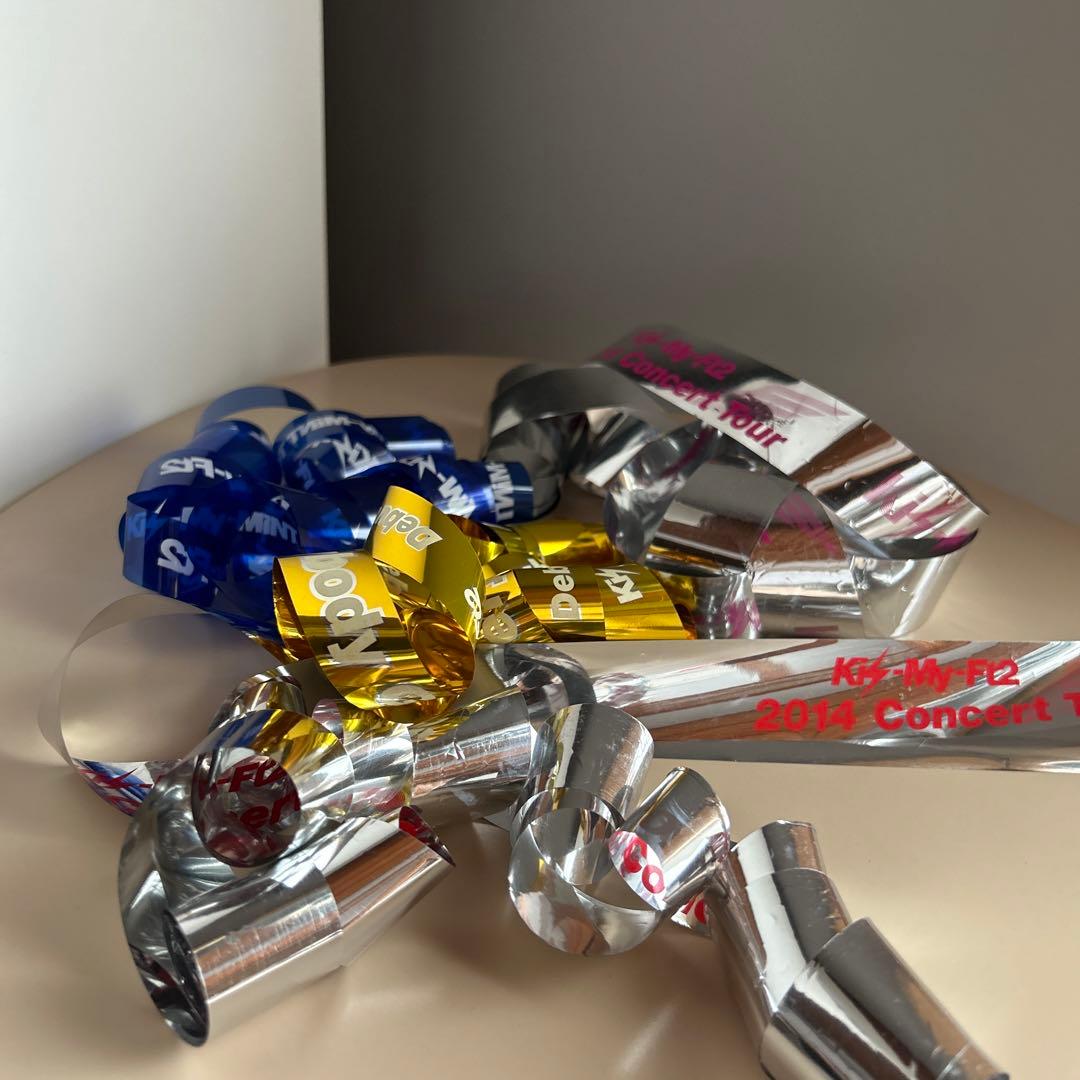 キスマイ Kis-My-Ft2 グッズ コンサート 歴代 銀テープ 銀テ 落下物