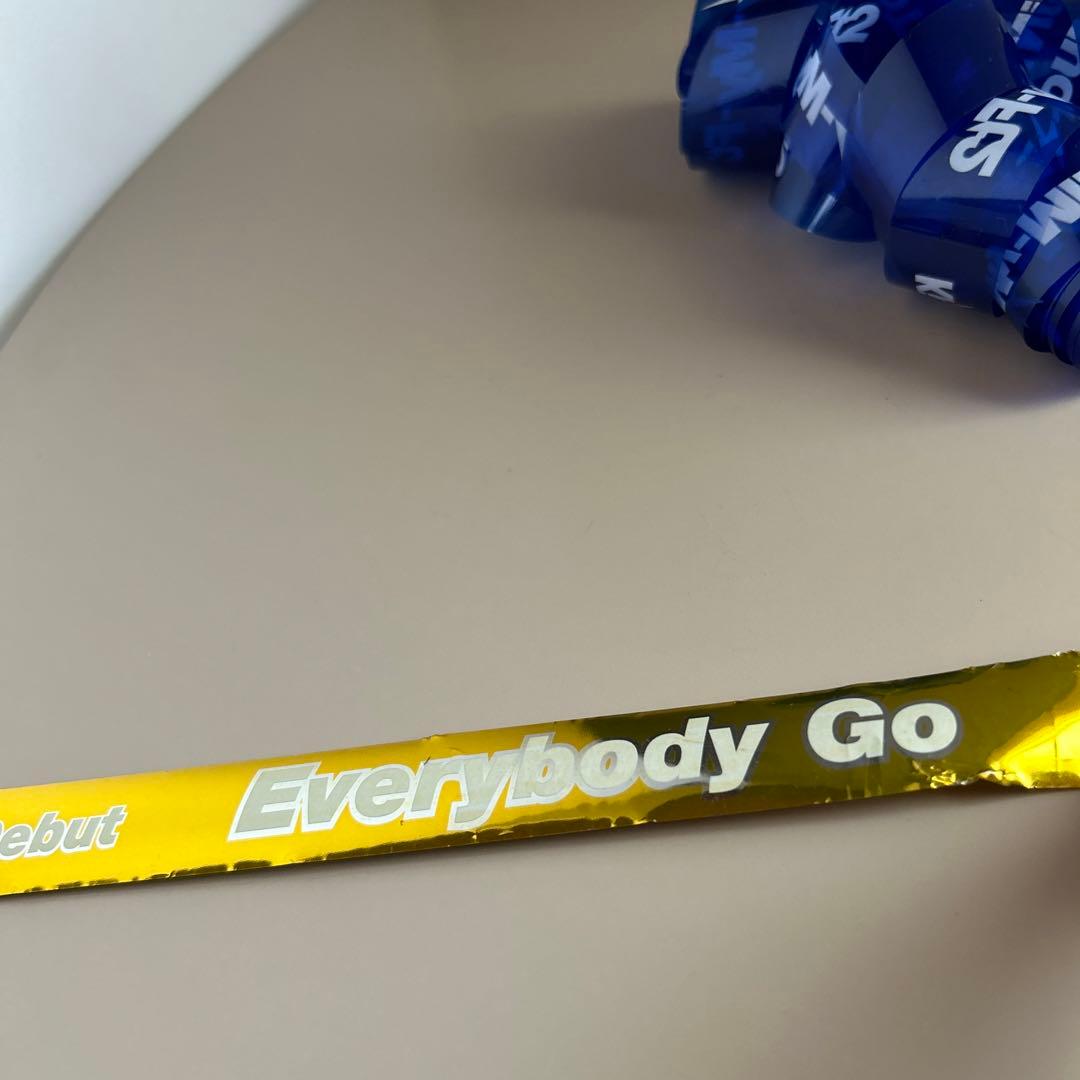 キスマイ Kis-My-Ft2 グッズ コンサート 歴代 銀テープ 銀テ 落下物