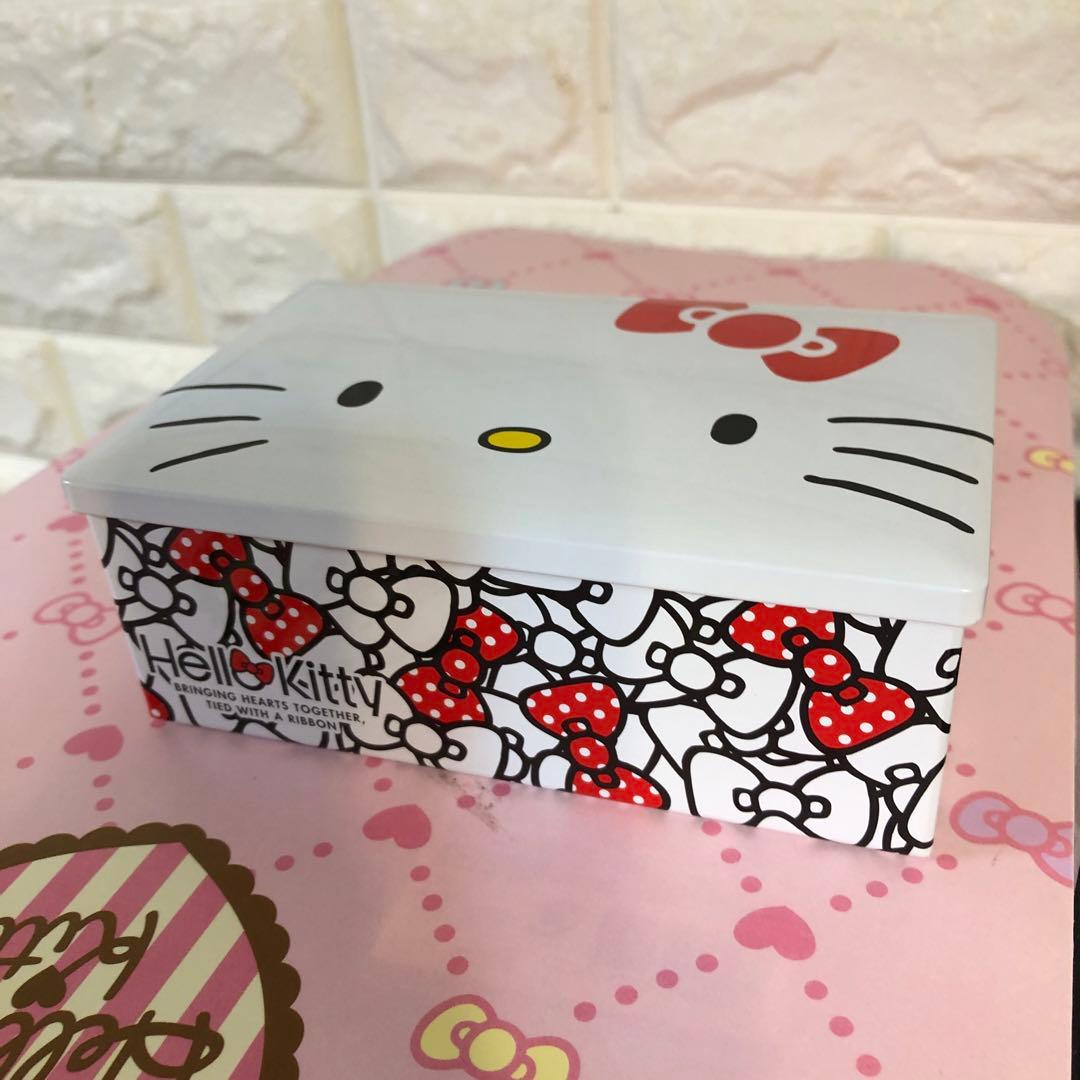 ハローキティちゃんクッキー空き缶 HELLO ハローキティ展 お菓子