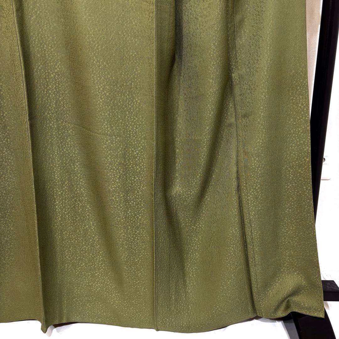 色無地 袷 紋なし モスグリーン 身丈161 裄丈68 身幅広め k1301 - メルカリ