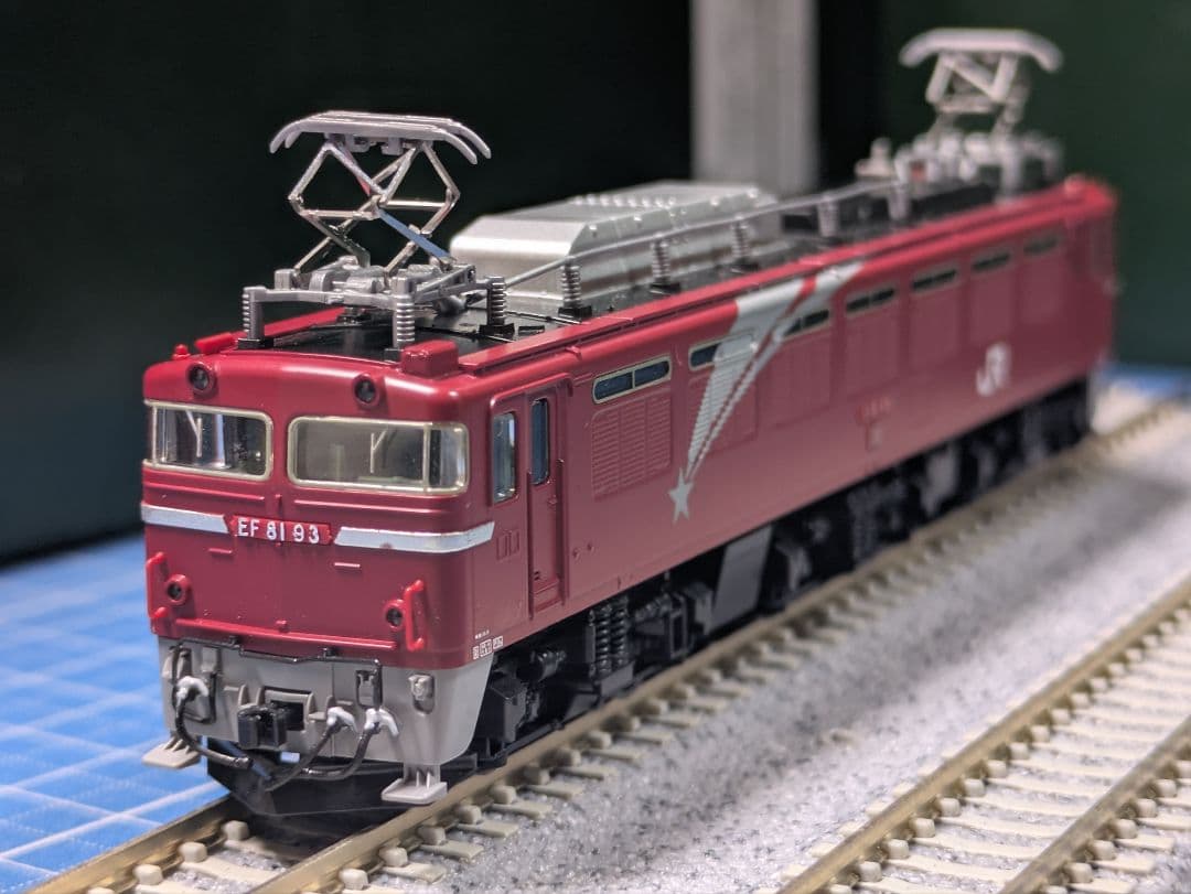 TOMIX 7126 JR EF81形電気機関車（北斗星、Hゴムグレー）加工品 JR EF81形電気機関車(北斗星色・Hゴムグレー) ｜製品情報｜製品検索