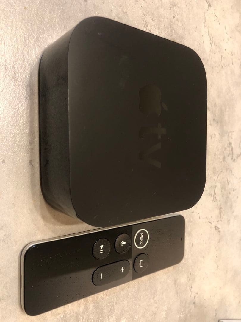 Apple TV 4K 32GB 本体 （A1842/第1世代）+ リモコン - メルカリ