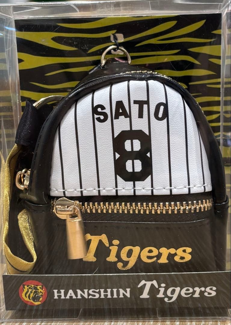 2025阪神タイガース 佐藤輝明選手 GiGO限定 スカーフ付チャーム