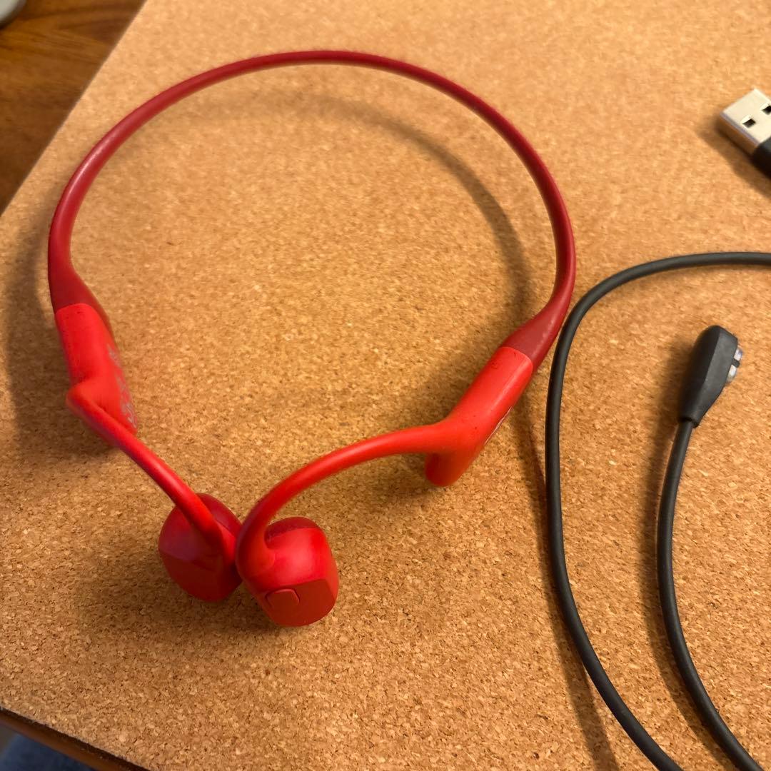 Shokz 骨伝導イヤホン レッド - メルカリ