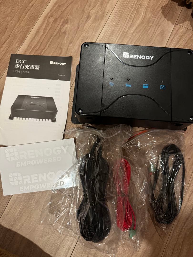 RENOGY 30A DC-DC充電器 RBC30D1S DCC 走行充電器12V 30A MPPTチャージコントローラー内蔵 | Renogy JP