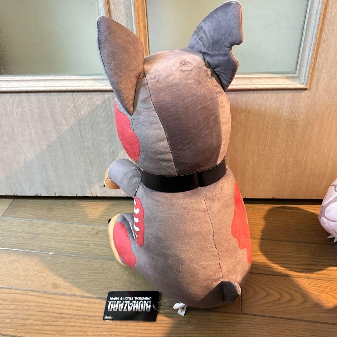 新品】USJ 限定品 バイオハザード ゾンビ犬 クッション ぬいぐるみ