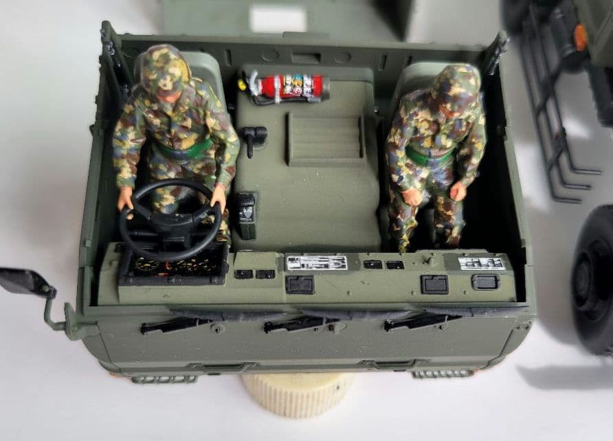 陸上自衛隊31/2tトラック（SKW-476）1/35 - メルカリ