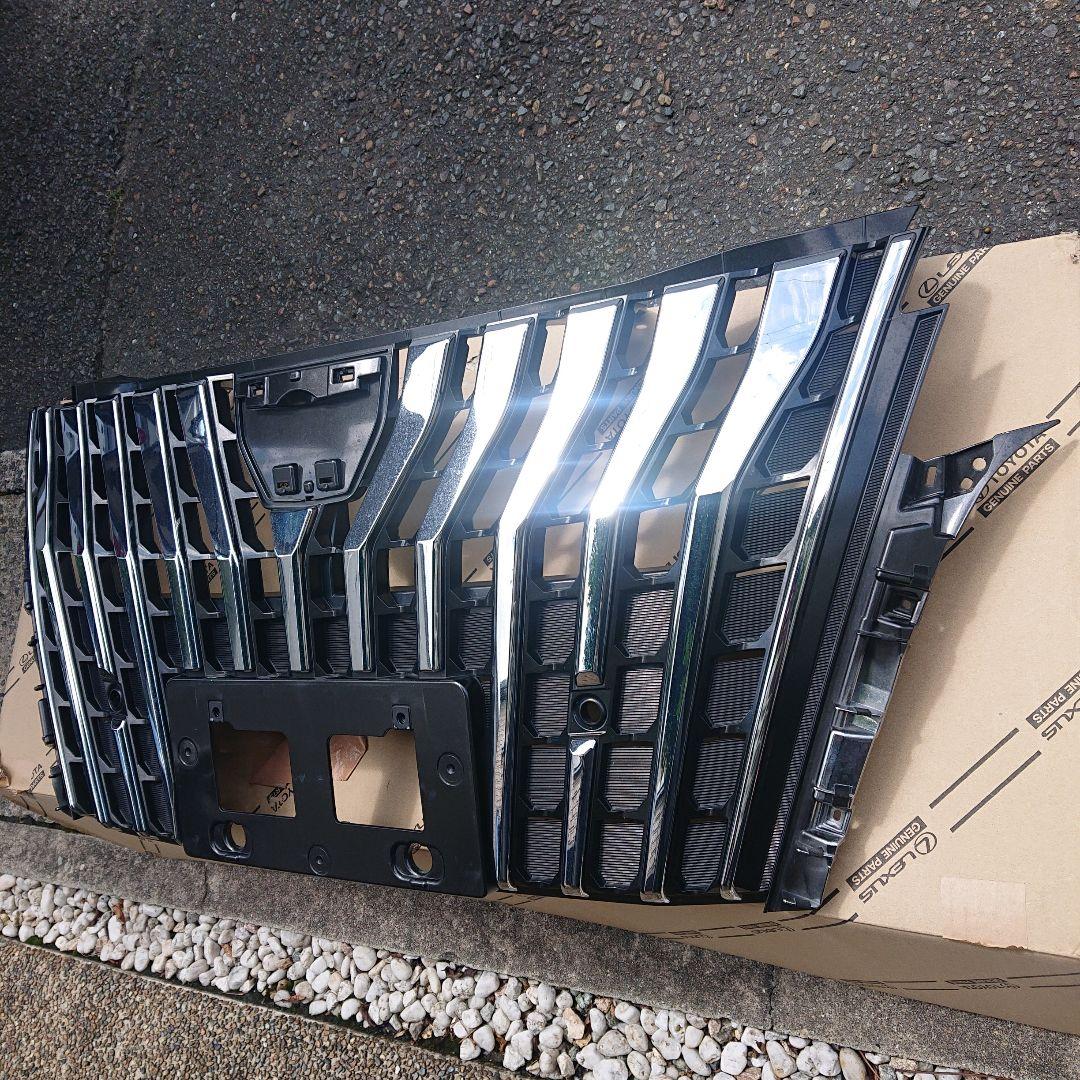 トヨタ純正オプション エスクァイア 80 後期フロントグリル