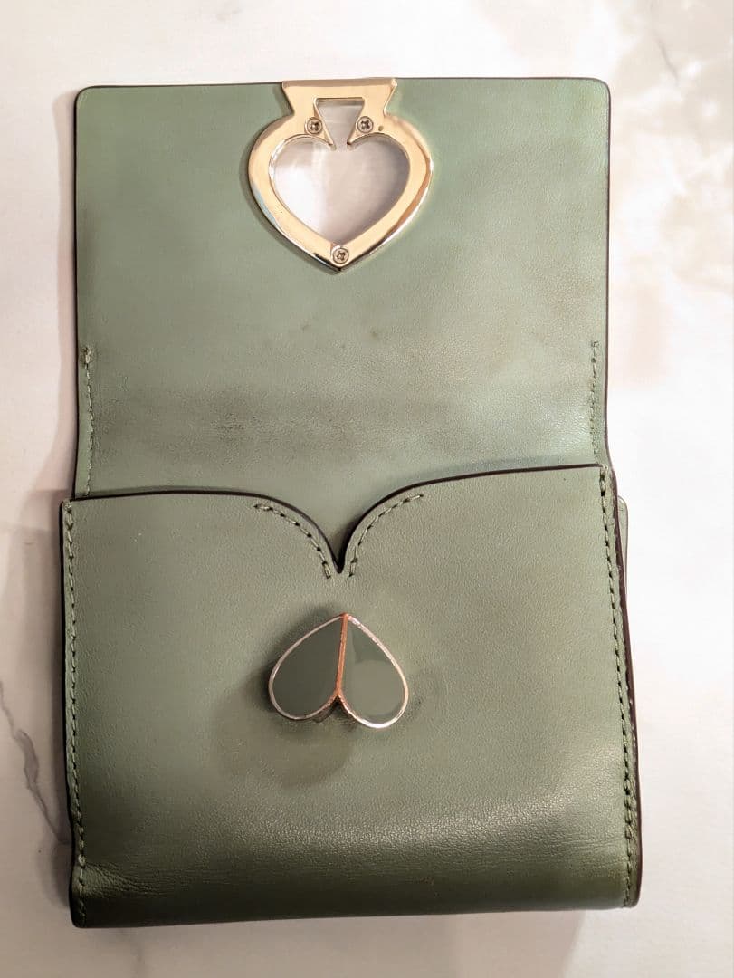 ケイトスペード kate spade ニコラツイストロック 財布 二つ折り