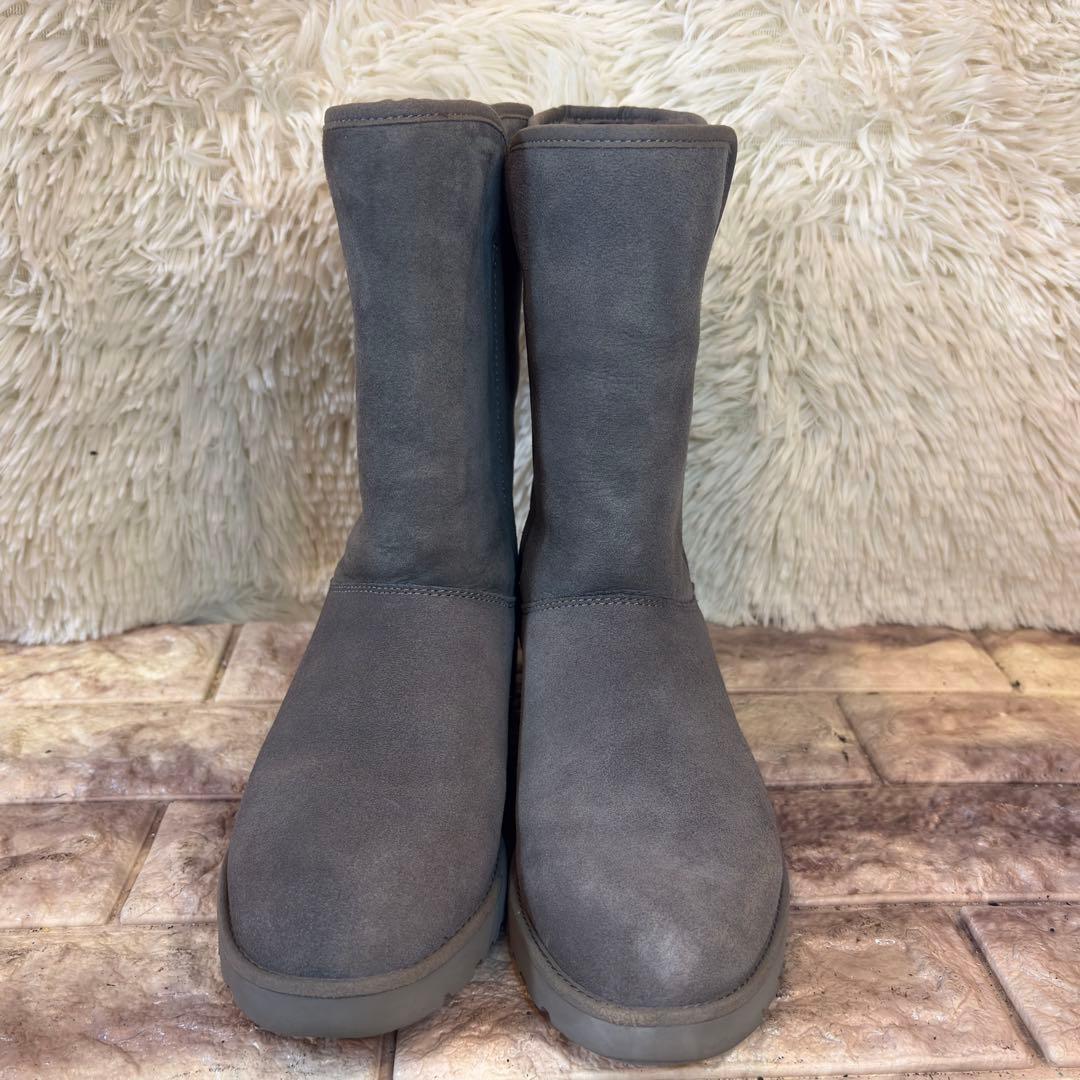 未使用級　UGG Amie　1013428 24.5cm ムートンブーツ
