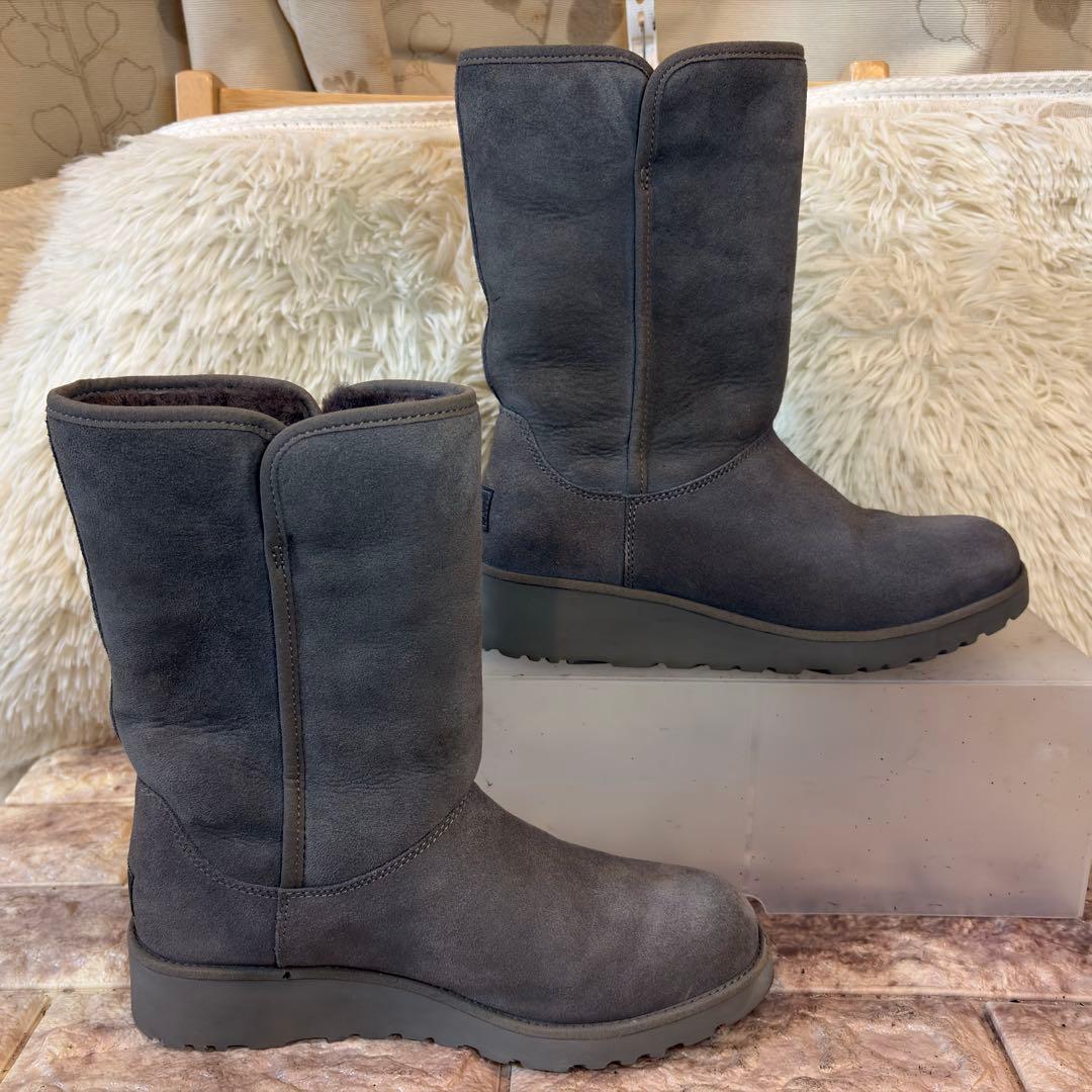 未使用級　UGG Amie　1013428 24.5cm ムートンブーツ