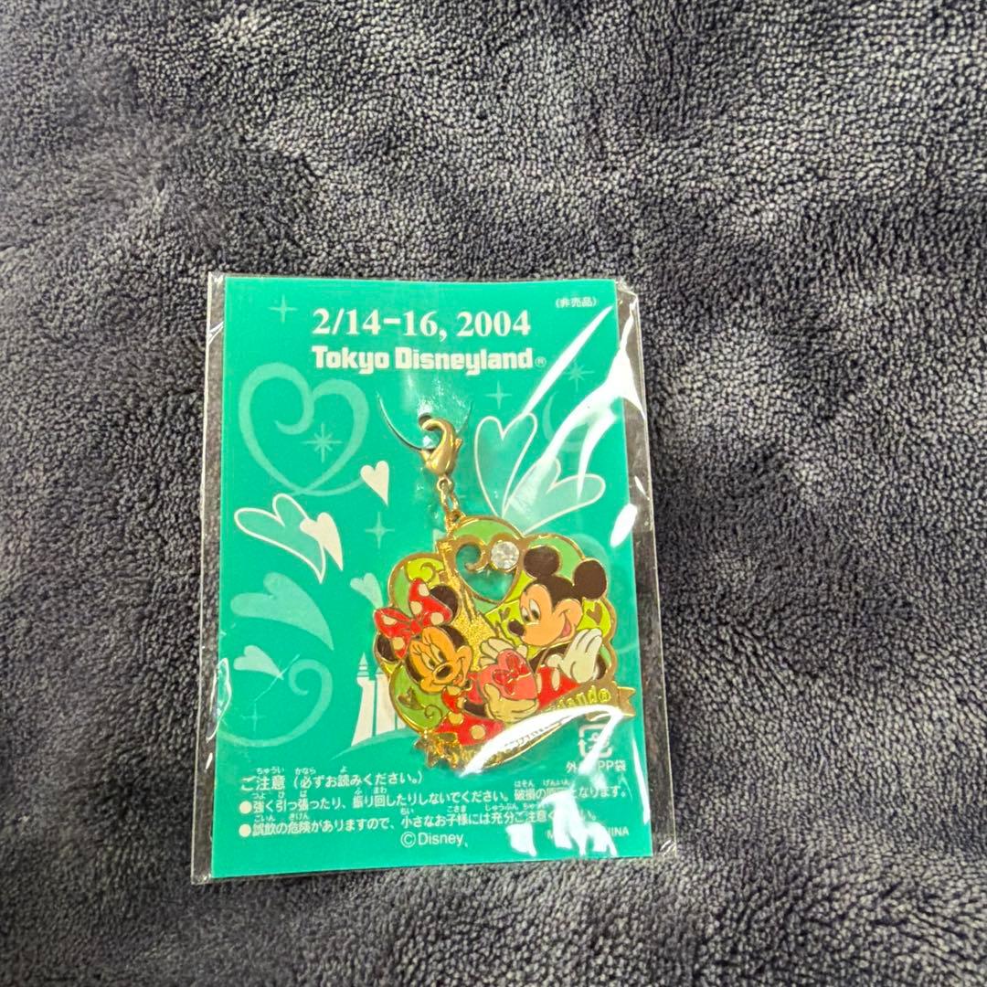 東京ディズニーランド 2004 バレンタイン ピンバッジ 3個 コンプリート