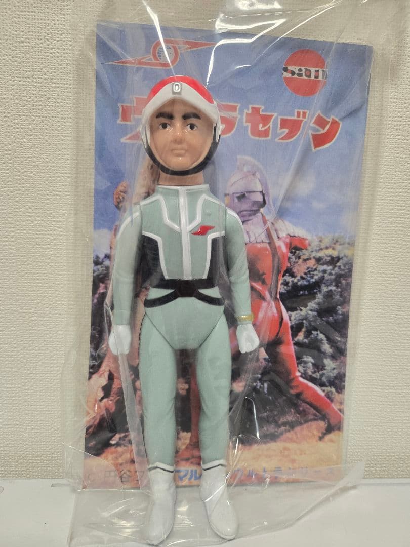 Yahoo!オークション -「ウルトラ警備隊 ウルトラセブン 宇宙魔人