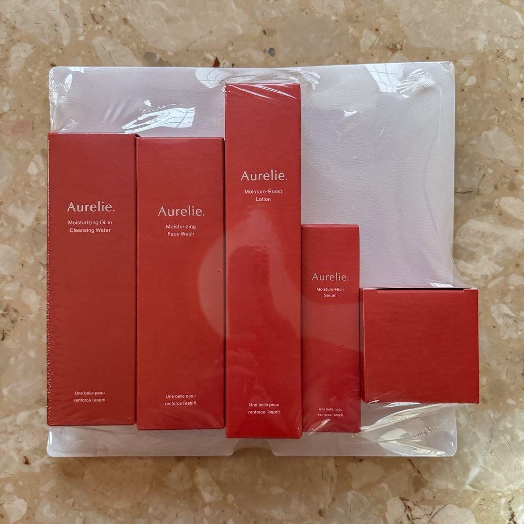 Aurelie.オレリーMEGUMIスキンケアセット 5 点 - メルカリ