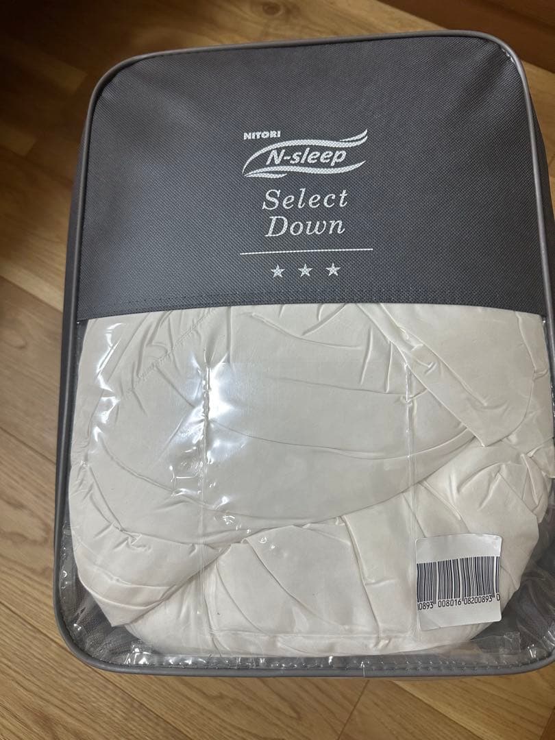 ニトリ　羽毛布団 561712501.jpg