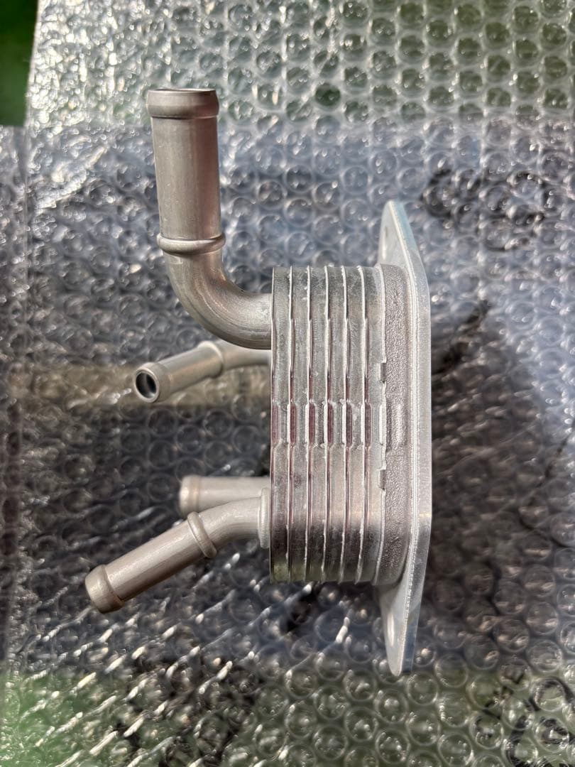 30系アルヴェル 純正オイルクーラー 新品未使用 ※処分価格 - メルカリ