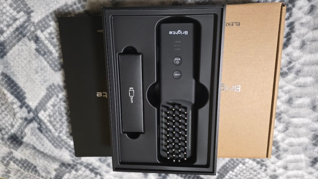 美品 Brighte エレキブラシ プラス　BRT-FSB180 Brighte BRT-FSB180 エレキブラシプラス ブラシ型美顔器