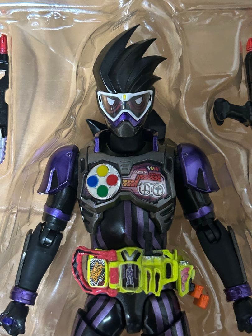 S.H.Figuarts 仮面ライダーゲンム レベル2 檀黎斗神セット