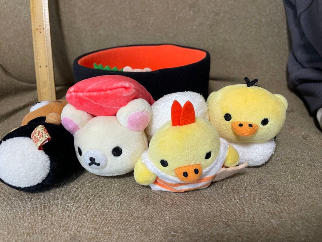 リラックマ 寿司桶ぬいぐるみ かわいい お寿司 マグロ サーモン