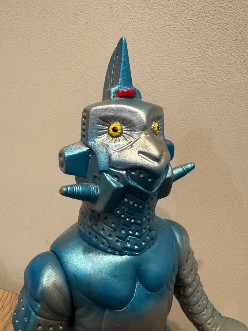 ブルマァク復刻版怪獣シリーズ ウインダム グレー成型&ブルー