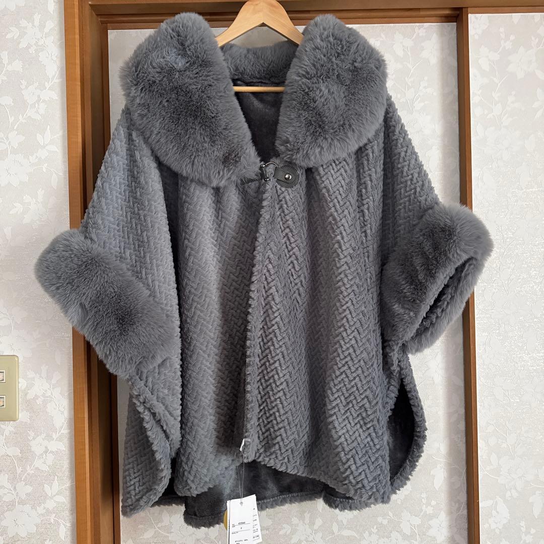 ISHIKAWA-LABO（イシカワラボ）ファー付きポンチョ 【タグ付き