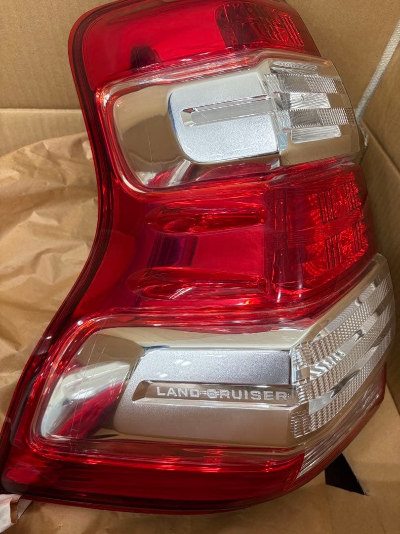 ランクルプラド150中期 テールランプ左右 - メルカリ
