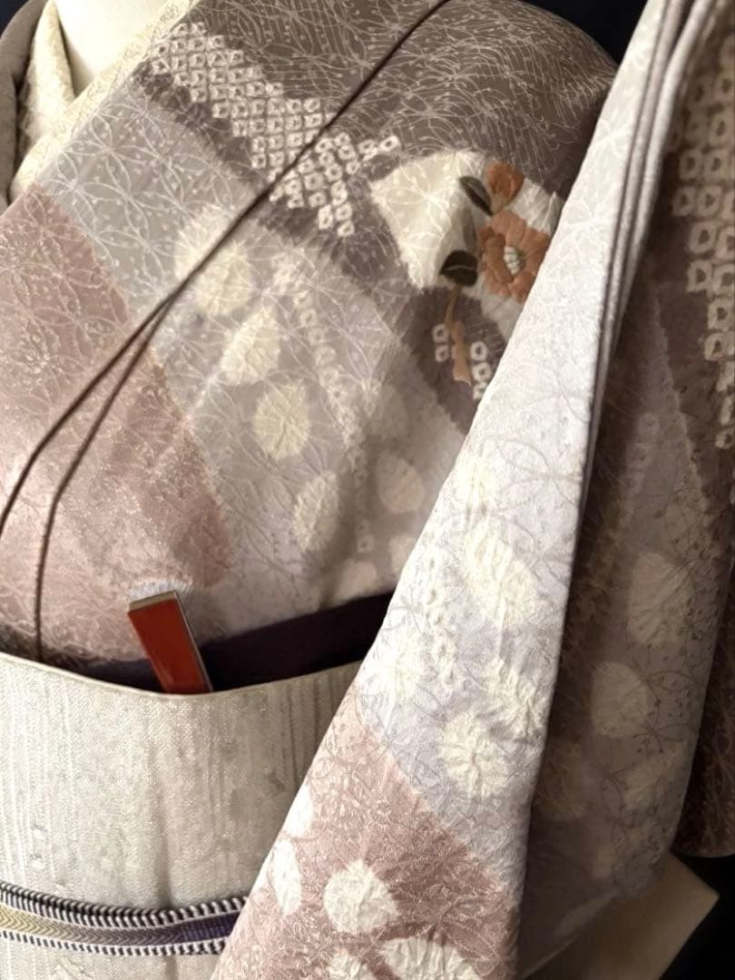 ☆マルさま専用☆銀座老舗きしや 絞りと刺繍 絹の艶としなやかさ 最