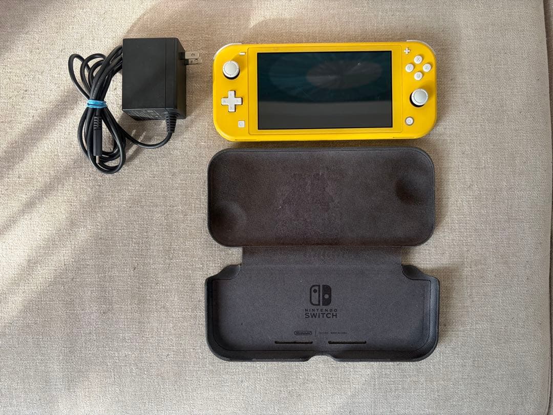 【中古】Nintendo Switch LITE イエローおまけ付き ゲオ公式通販サイト/ゲオオンラインストア【中古・箱説あり・付属品