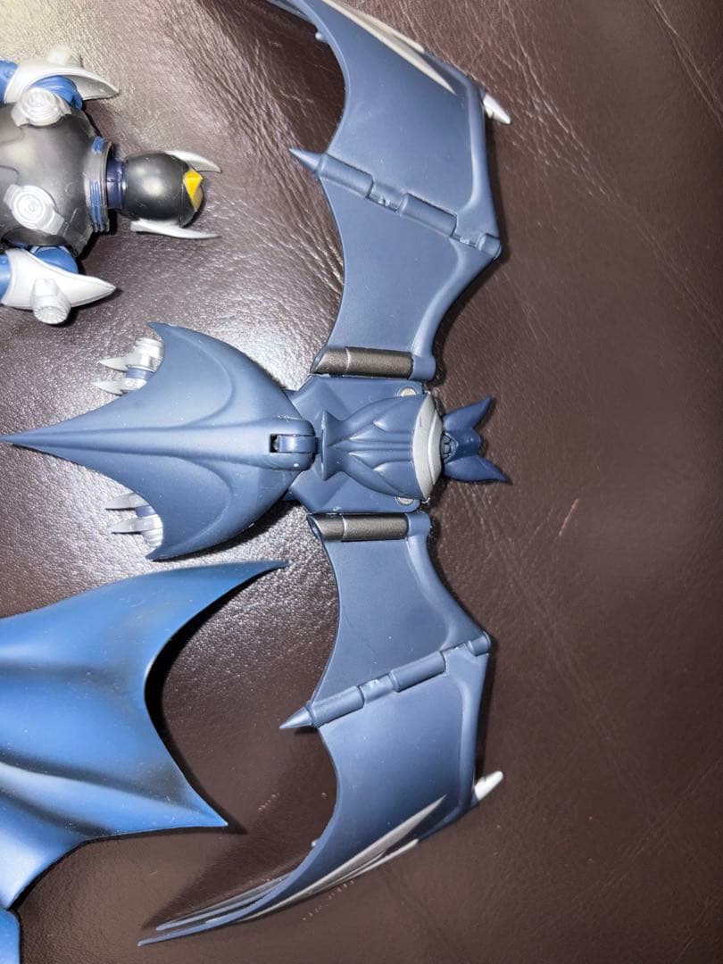 S.H.Figuarts 仮面ライダーナイト&ダークウイング