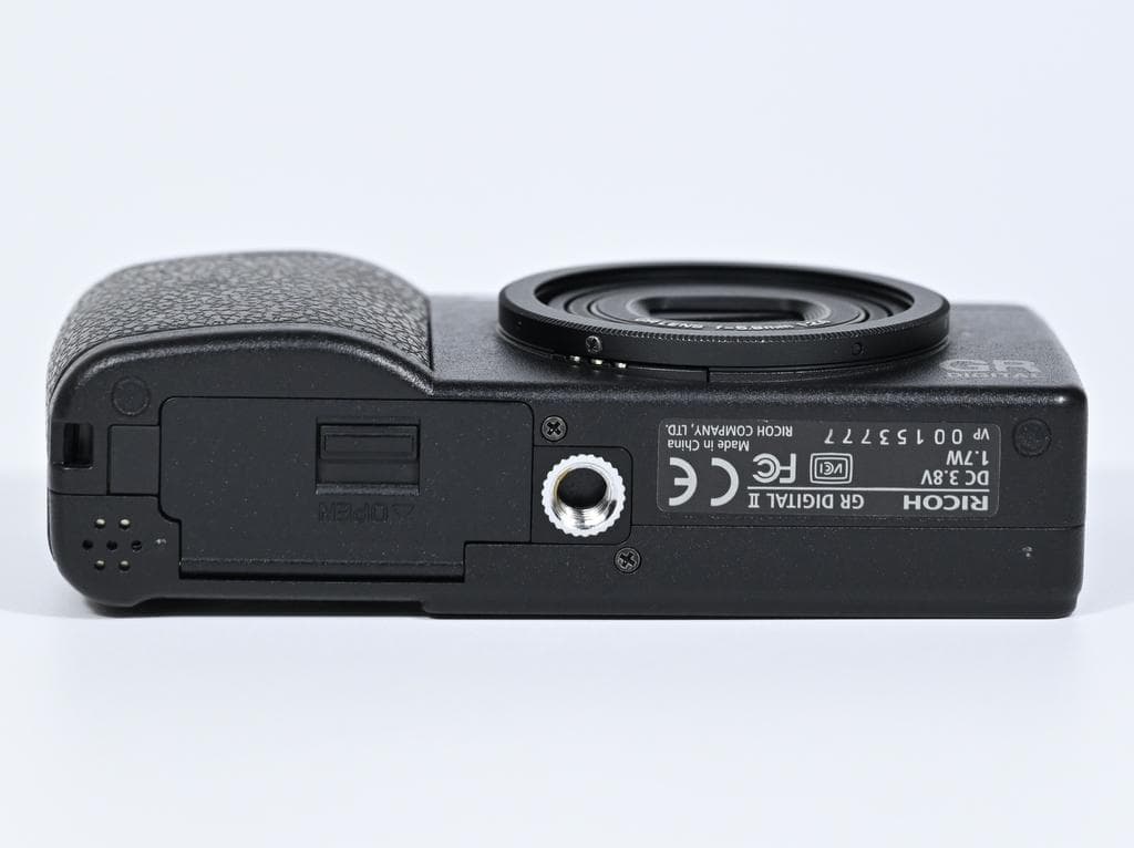 【ほぼ新品】 リコー　RICOH GR DIGITAL II 《ショット数12》