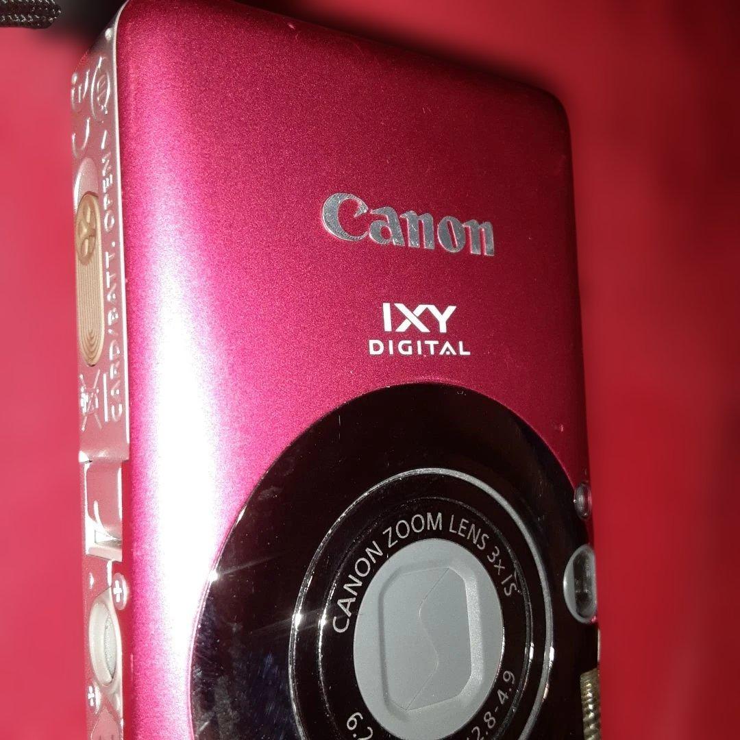 IXY DIGITAL 110is AiAF 10.0MEGA PIXELS本体