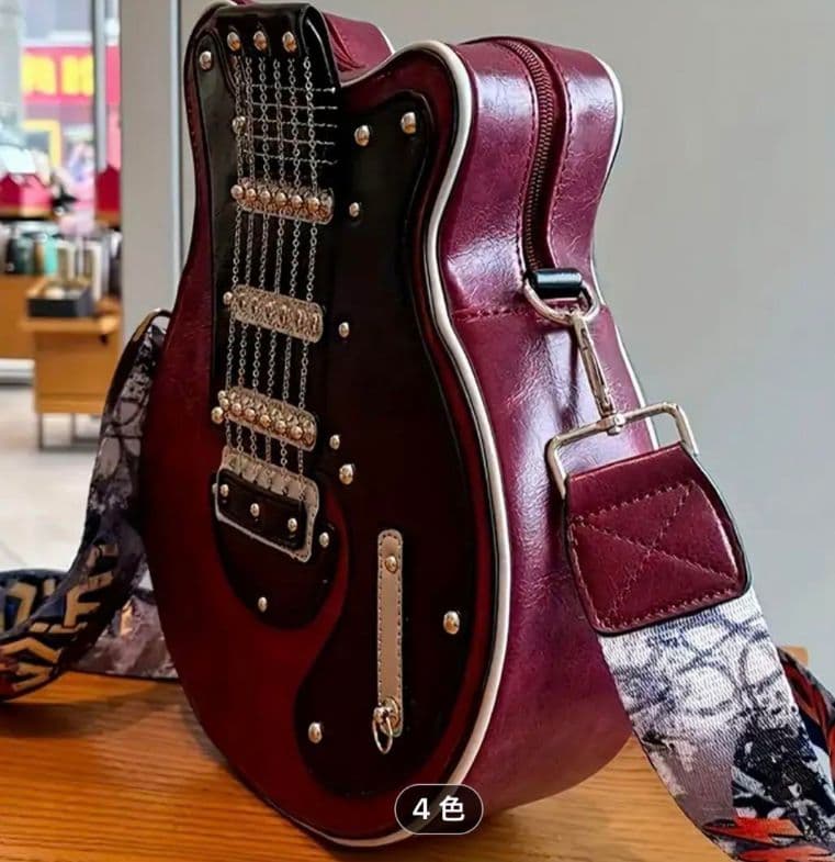 クイーン Queen ブライアンメイ レッドスペシャル型バッグ 新品未使用