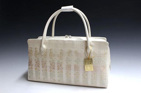 新品未使用品　京都 西陣織正絹帯地使用　利休バッグお茶席　25068 新品未使用品 京都 西陣織正絹帯地使用 利休バッグお茶席 25068 - メルカリ