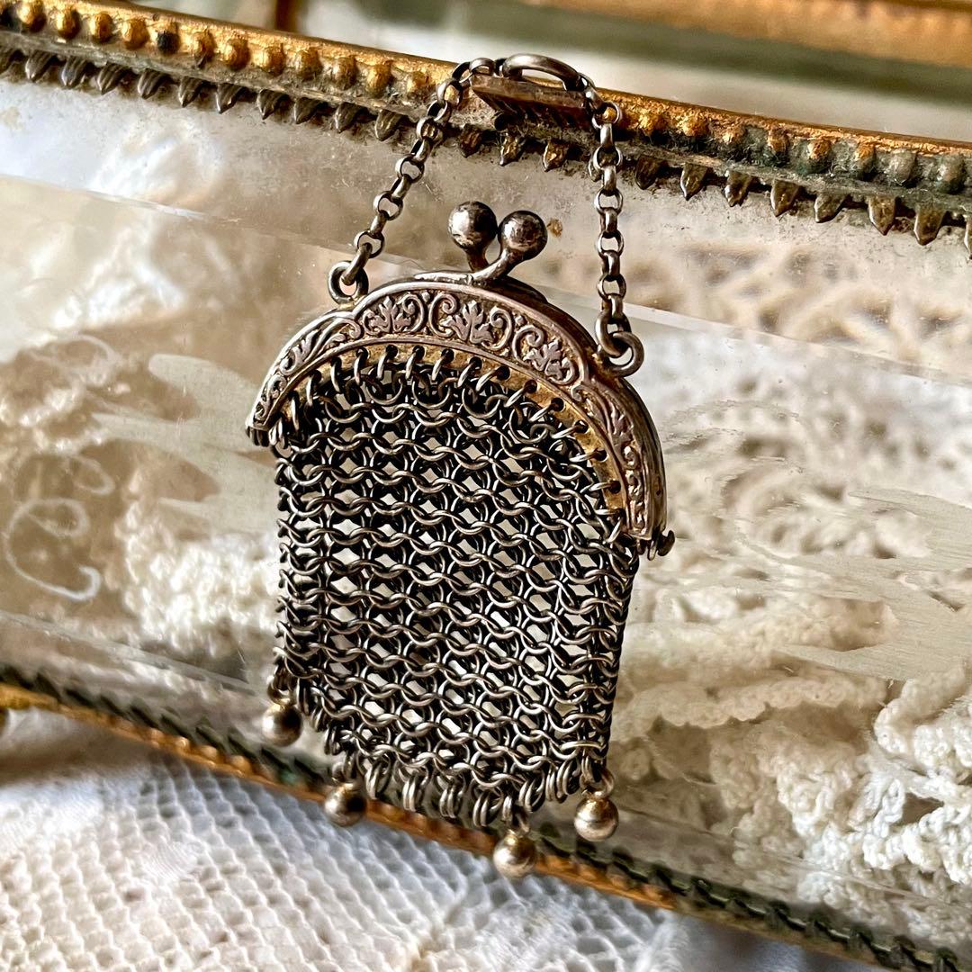 【レア】ドール用ミニがま口バッグ　チェーン付き　ミニチュア　フランスアンティーク ドール用品 『ドール用 ミニチュア チェーンショルダー ゴールド 24