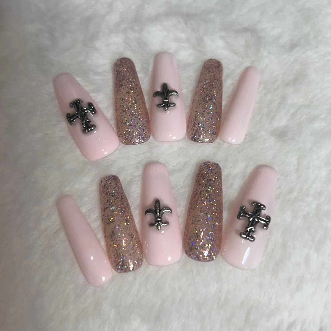 ネイルチップ クロムハーツ クロム ギャル Y2K シズニ ワンホン ピンク