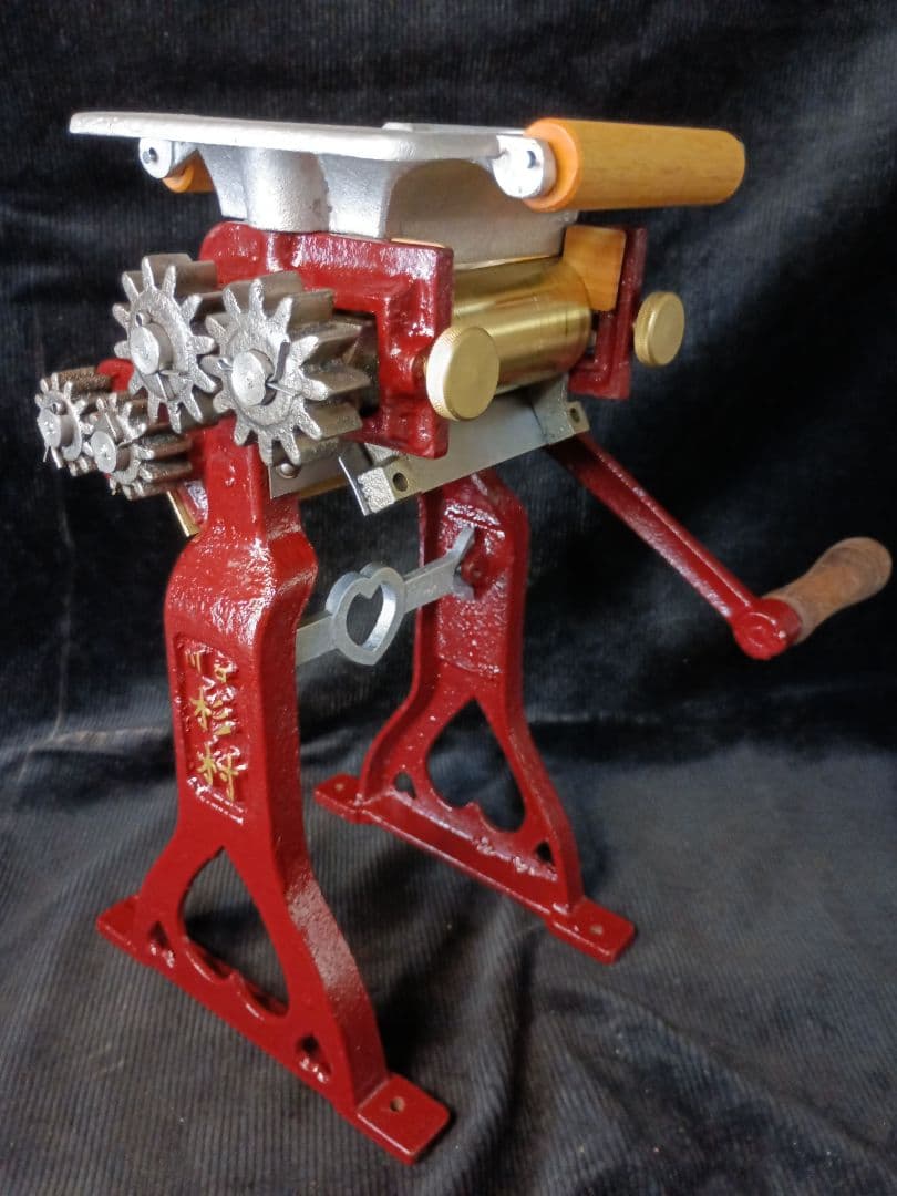 衛生的　杉村式ハート型製麺機　2.2mm Pasta machine