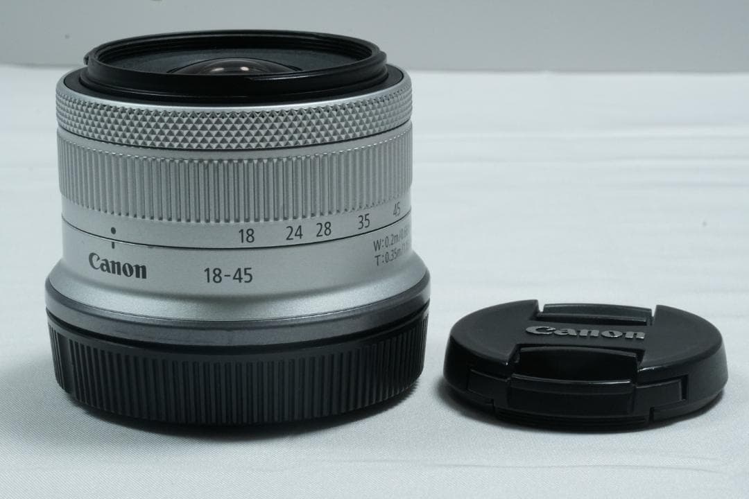 Canon RF-S18-45mm F4.5-6.3 IS STM シルバー