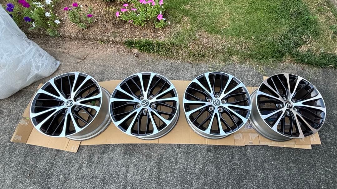 70 カムリ　WSレザーパッケージ　純正　ホイール トヨタ 70 カムリ WSレザーパッケージ 純正 18インチ ホイール の買取