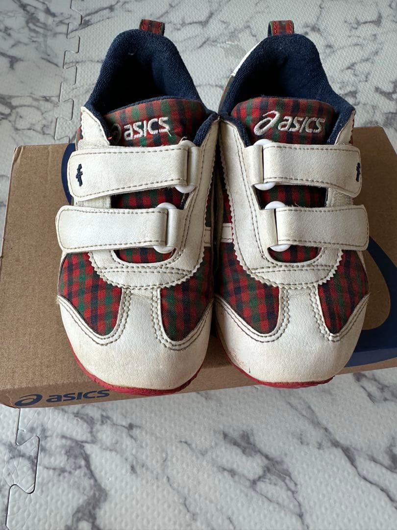 ファミリア アシックス スニーカー 18cm familiar - メルカリ