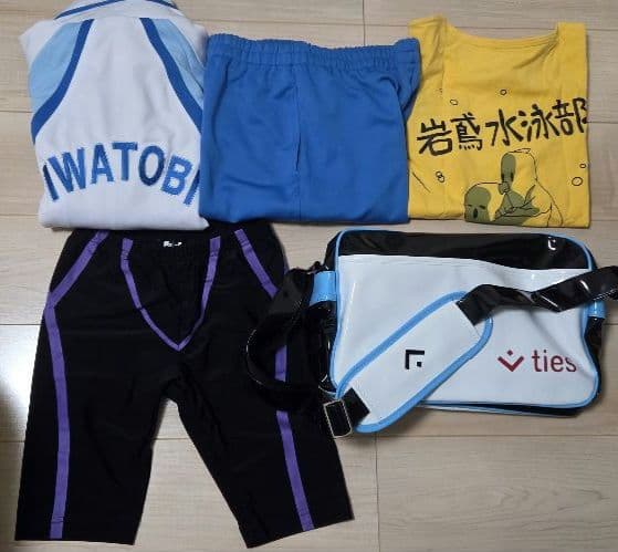 Free! 岩鳶高校ジャージ 制服 セット売り 岩鳶高校水泳部ジャージ 上下セット [Free!] | キャラクター公式グッズ