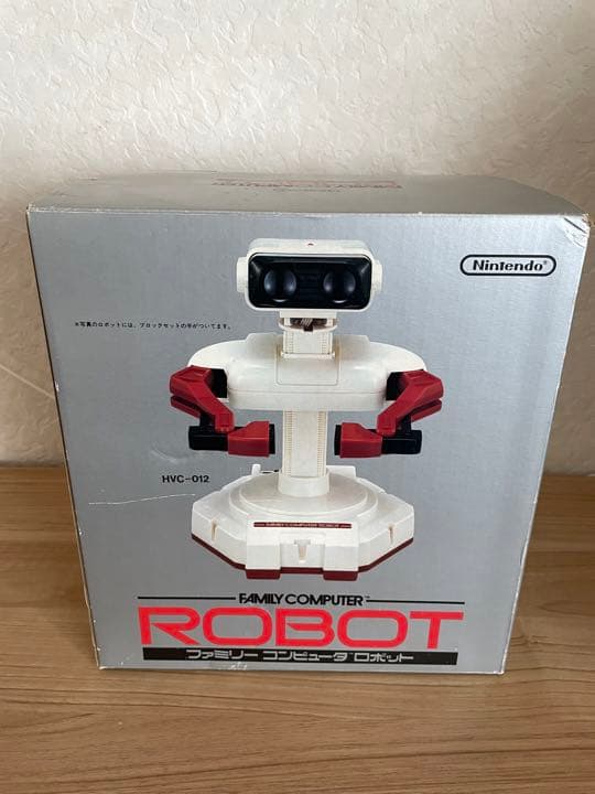 ファミリーコンピュータ　ロボット　新品未使用品　箱　取説有り Yahoo!オークション -「任天堂ファミコンロボット」(本体