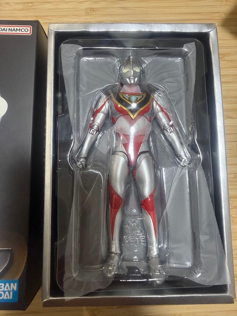 S.H.Figuarts 真骨頂製法 ウルトラマンガイア V2